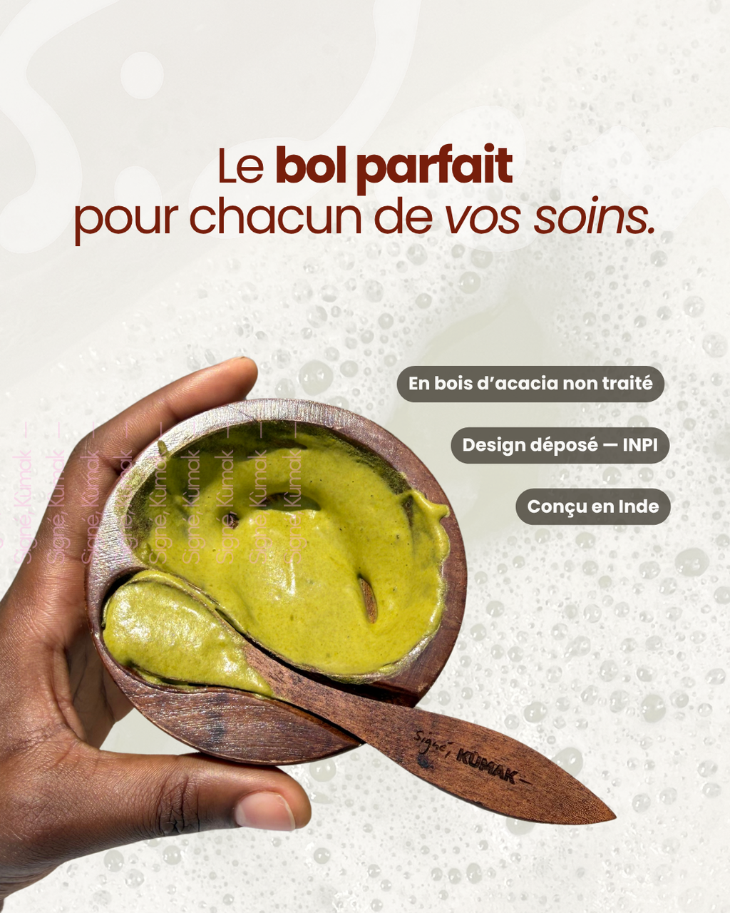 Bol en bois d'acacia et spatule gravée remplis de pâte SIDEM