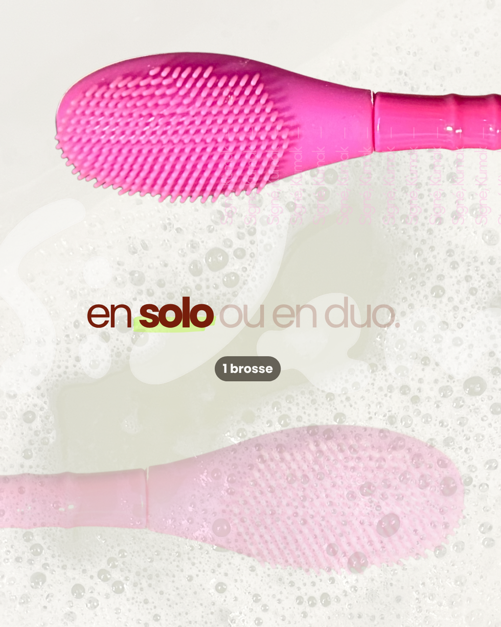 Brosse visage en silicone rose Signé Kùmak, en solo