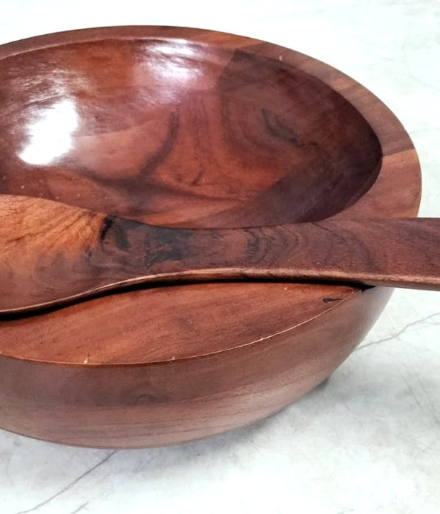 Bol moyen SIDEM en bois d’acacia, vu de côté
